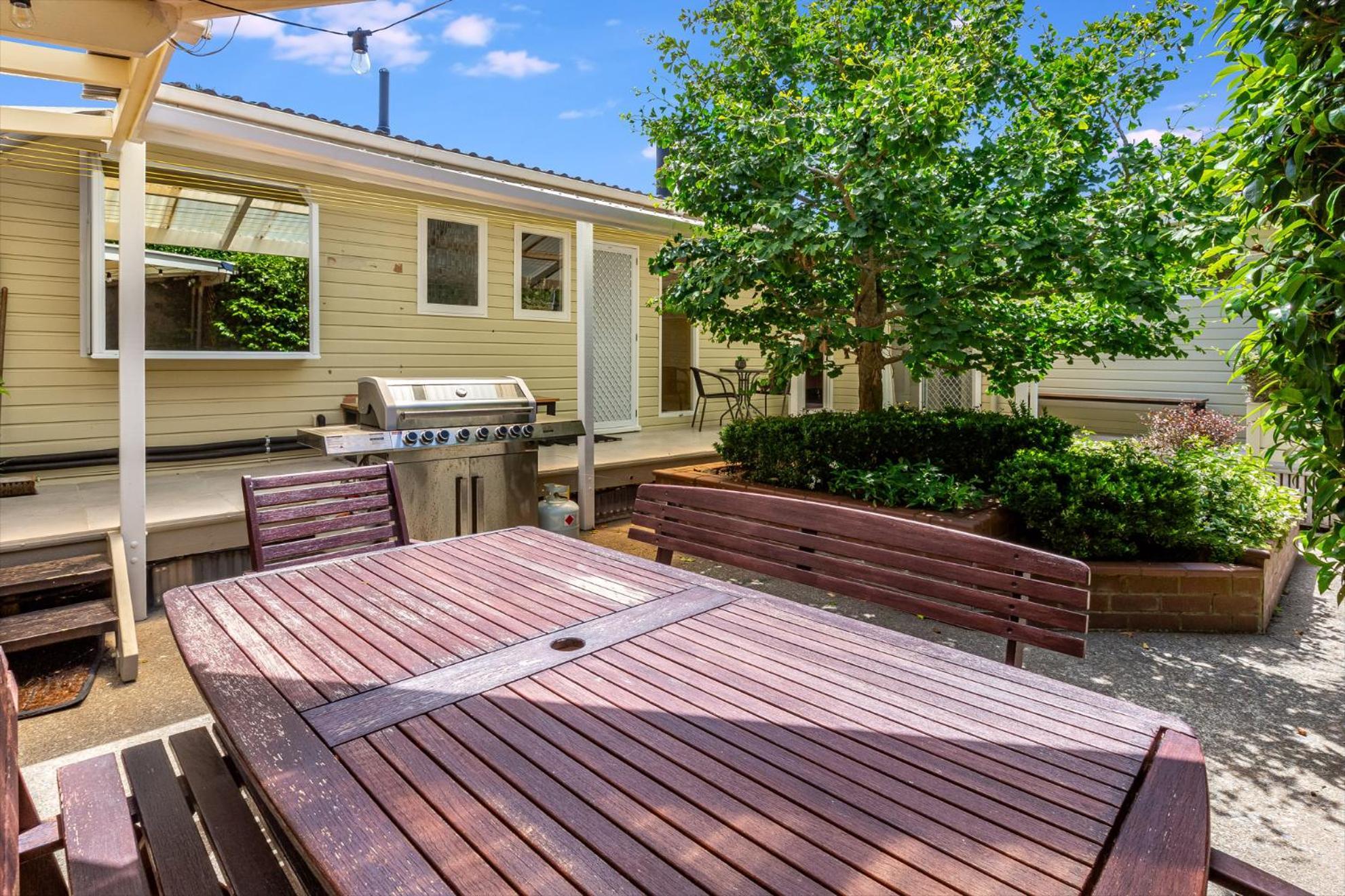 Retro 4 Bedroom Home, Warm And Welcoming, Quiet Location Porirua Exteriér fotografie